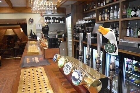 فندق The Royal Oak لاوْبرو المظهر الخارجي الصورة